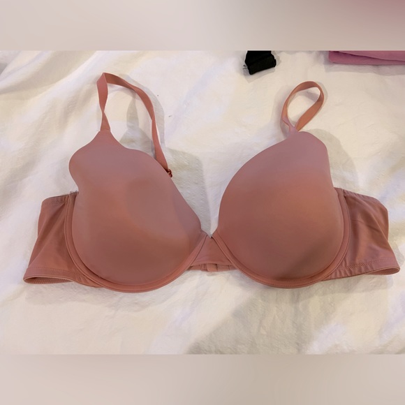 PINK wear everywhere tshirt lightly lined bra 42c tan - Picture 1 of 3